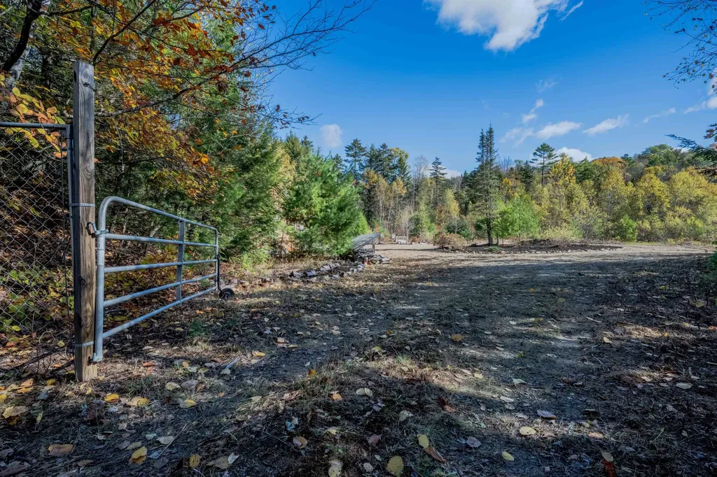 639 Bog Road Enfield NH 03748