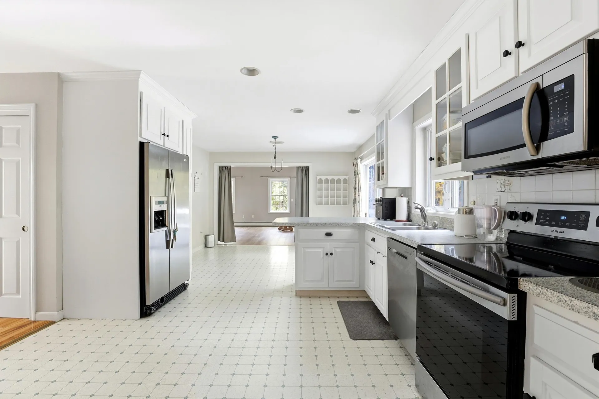 13 Cottonwood Road Plaistow NH 03865