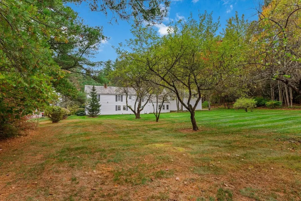 24 Sawyers Crossing Road Swanzey NH 03446