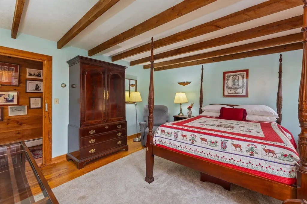 24 Sawyers Crossing Road Swanzey NH 03446