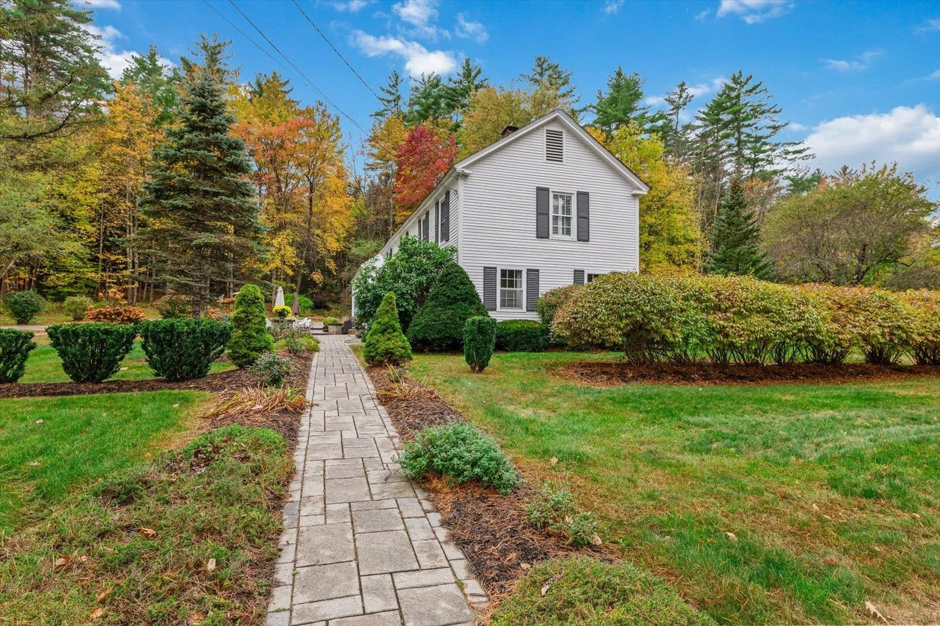 24 Sawyers Crossing Road Swanzey NH 03446