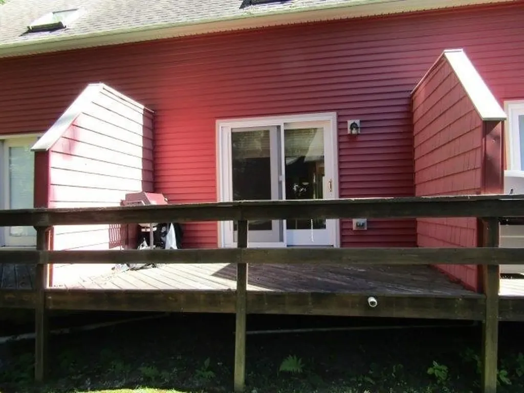 14 Balmoral Drive Stratham NH 03885