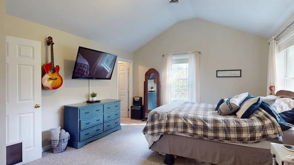 61 Rumford Drive Webster NH 03303