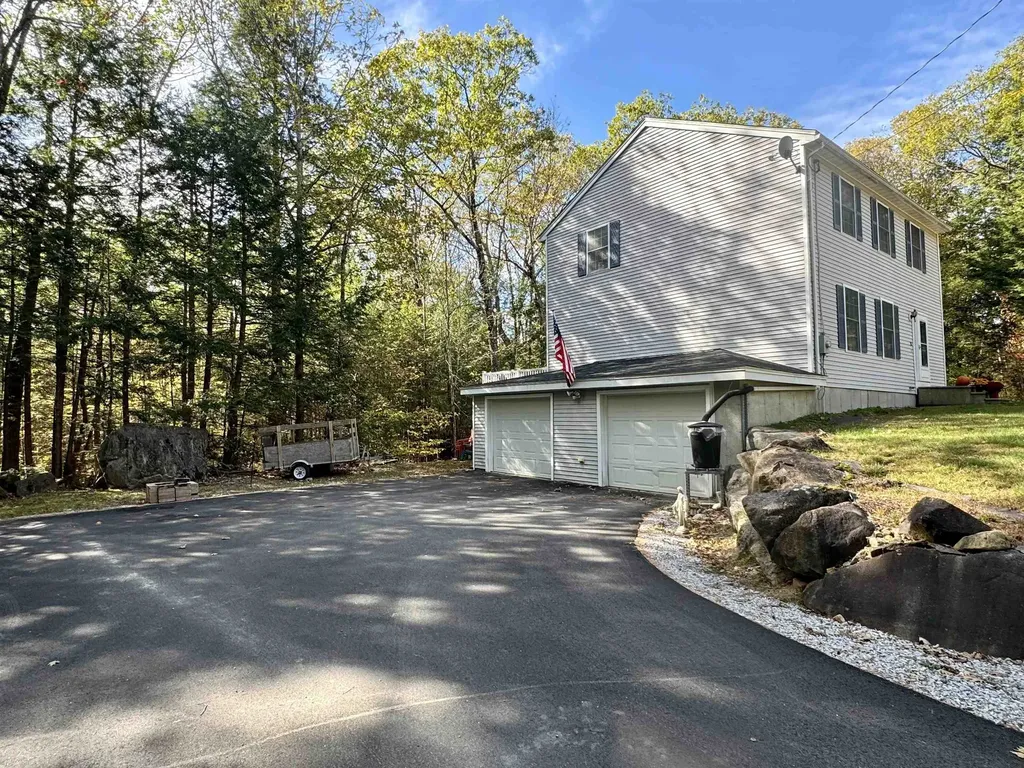 61 Rumford Drive Webster NH 03303