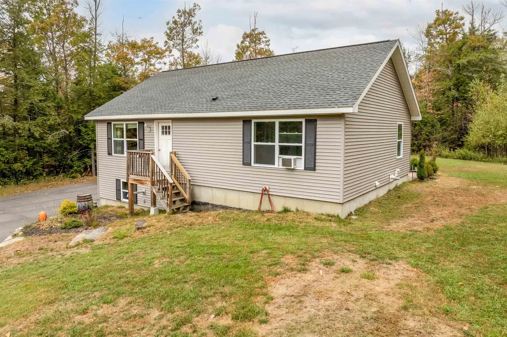 524 Bradford Road Newport NH 03773