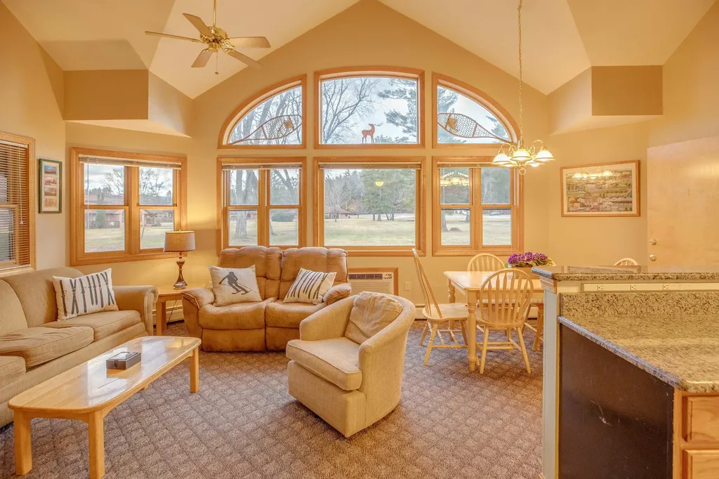 4 Jack O'lantern Drive Woodstock NH 03262