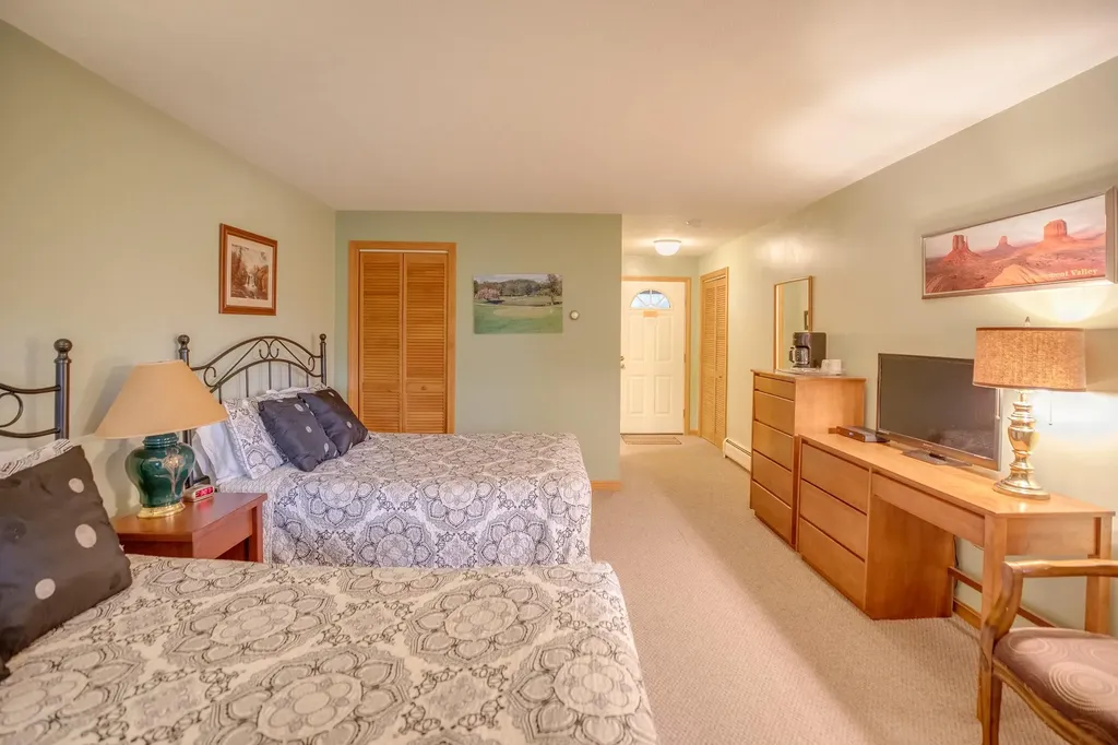 4 Jack O'lantern Drive Woodstock NH 03262