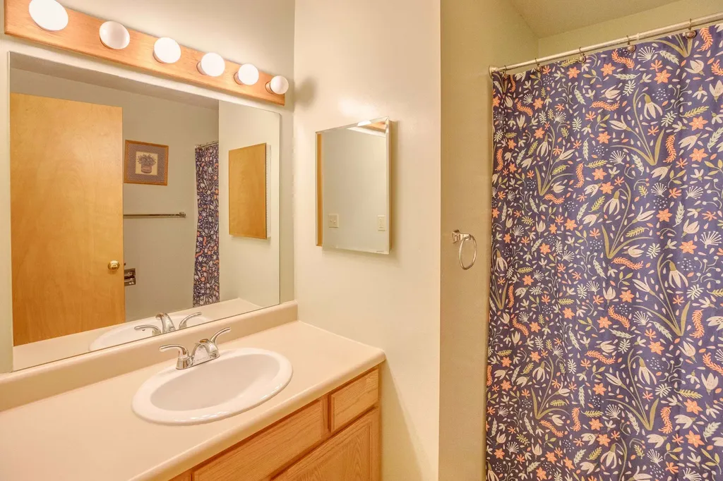 4 Jack O'lantern Drive Woodstock NH 03262