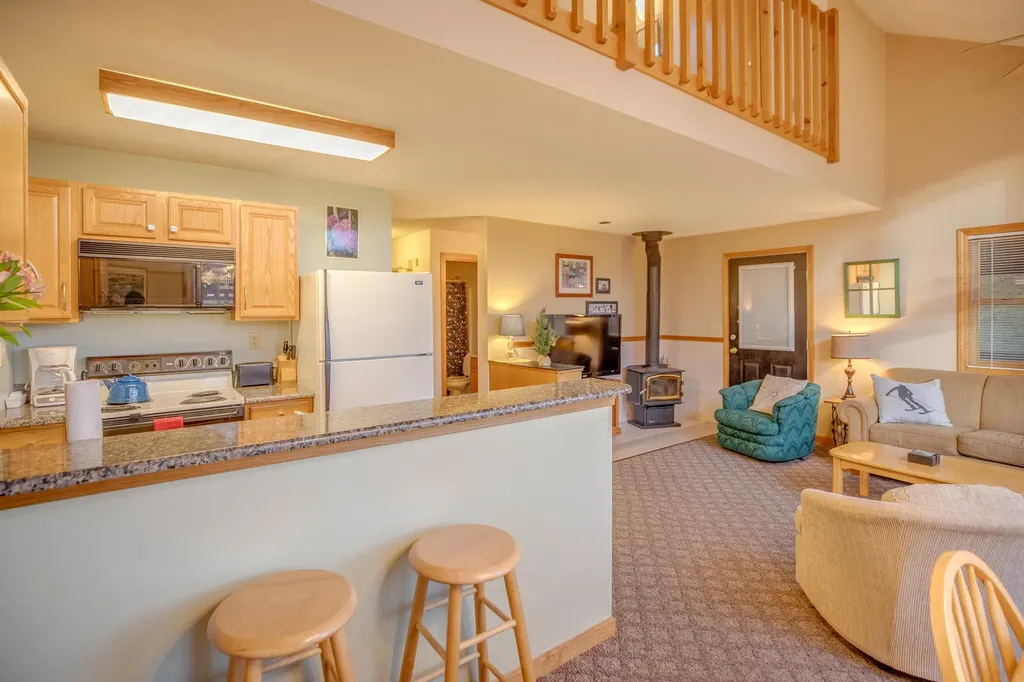 4 Jack O'lantern Drive Woodstock NH 03262