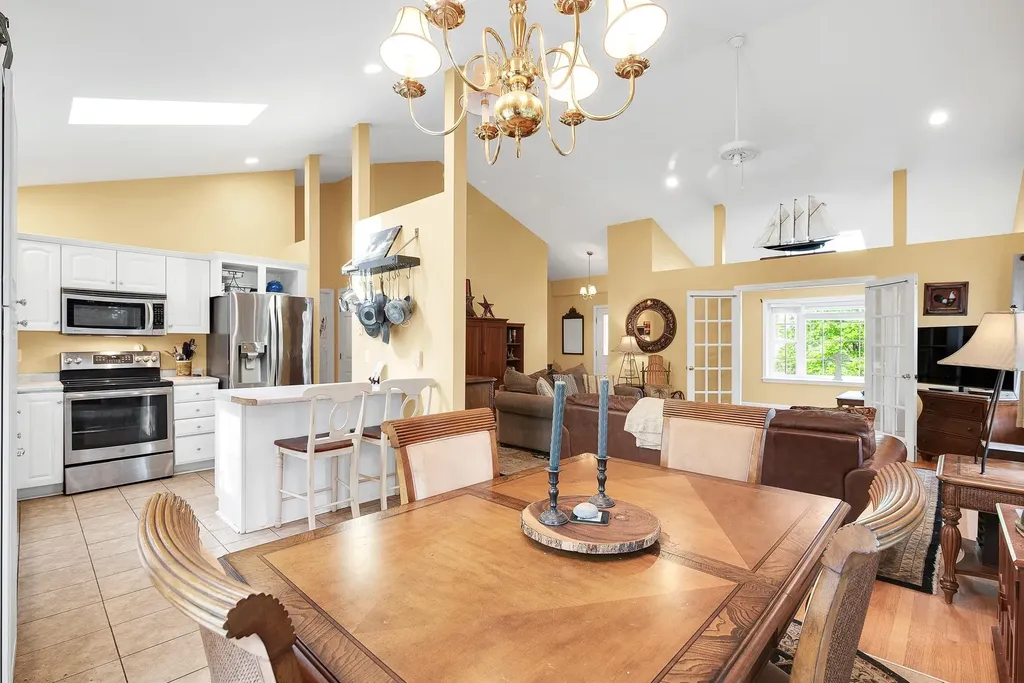 21 Briallia Circle Newmarket NH 03857