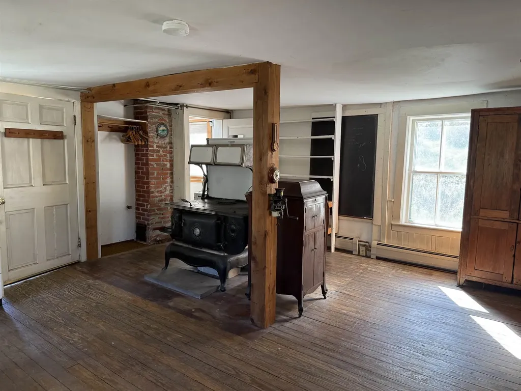 4668 Vt Route 112 Halifax VT 05358