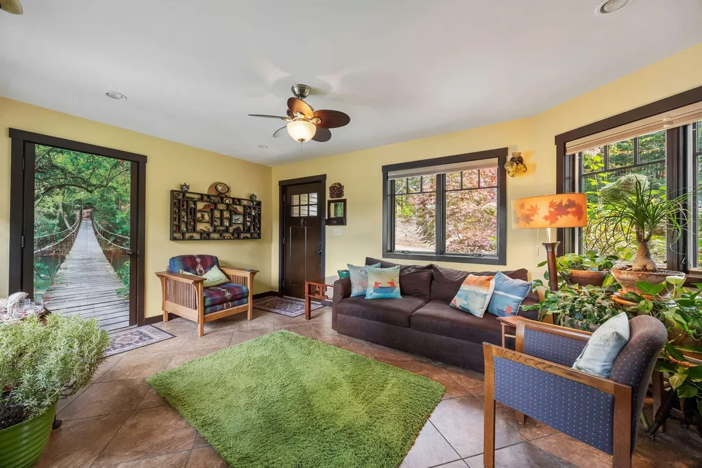 47 Dock Road Belmont NH 03220