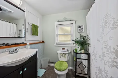 47 Dock Road Belmont NH 03220