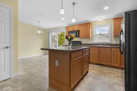 4 Aspen Way North Hampton NH 03862