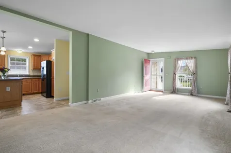 4 Aspen Way North Hampton NH 03862