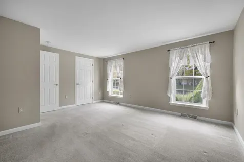 4 Aspen Way North Hampton NH 03862