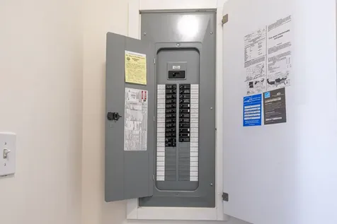 4 Aspen Way North Hampton NH 03862