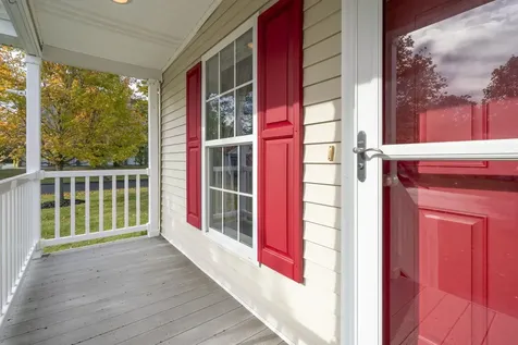 4 Aspen Way North Hampton NH 03862