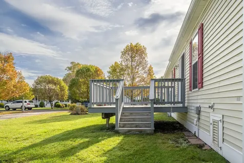 4 Aspen Way North Hampton NH 03862