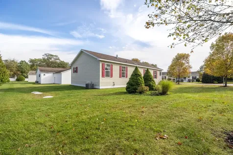 4 Aspen Way North Hampton NH 03862