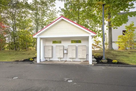 4 Aspen Way North Hampton NH 03862