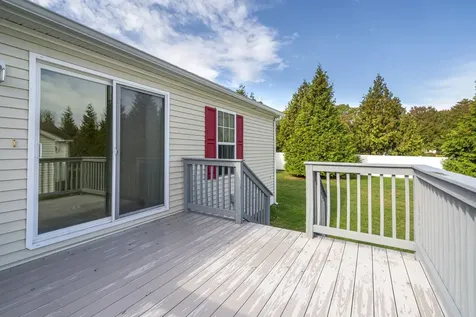 4 Aspen Way North Hampton NH 03862