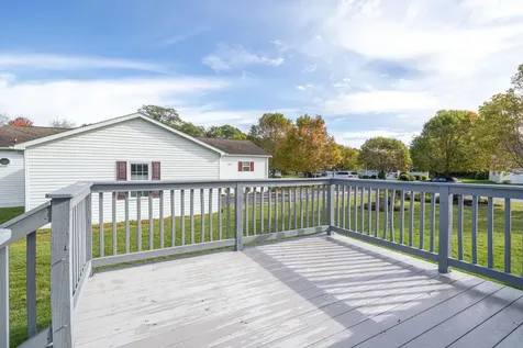 4 Aspen Way North Hampton NH 03862