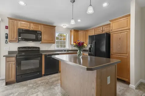 4 Aspen Way North Hampton NH 03862