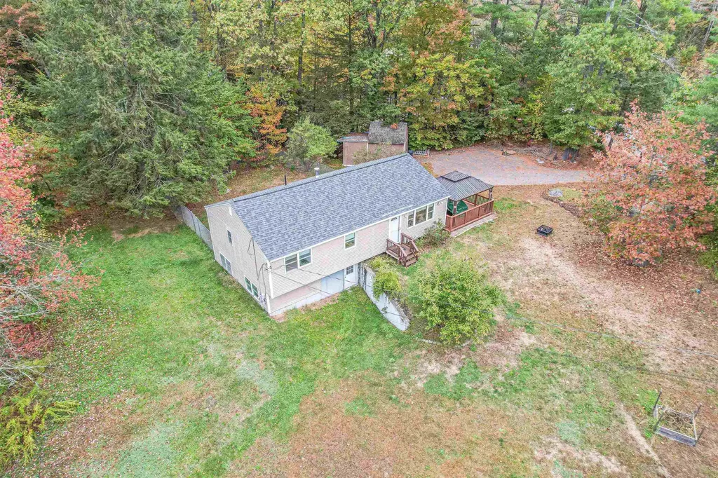 26 Roy Street Raymond NH 03077