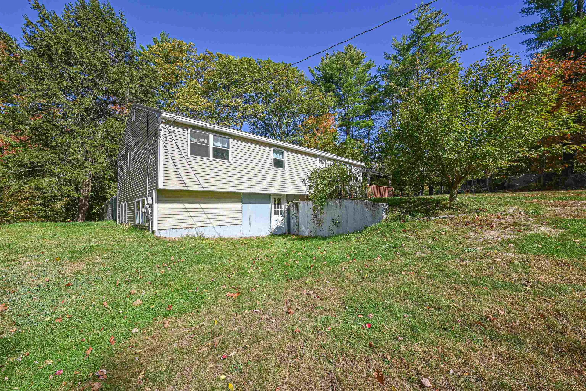 26 Roy Street Raymond NH 03077