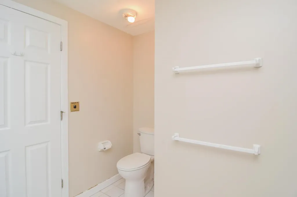 12 Mountain Laurels Drive Nashua NH 03062