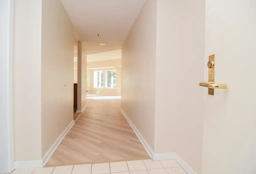 12 Mountain Laurels Drive Nashua NH 03062