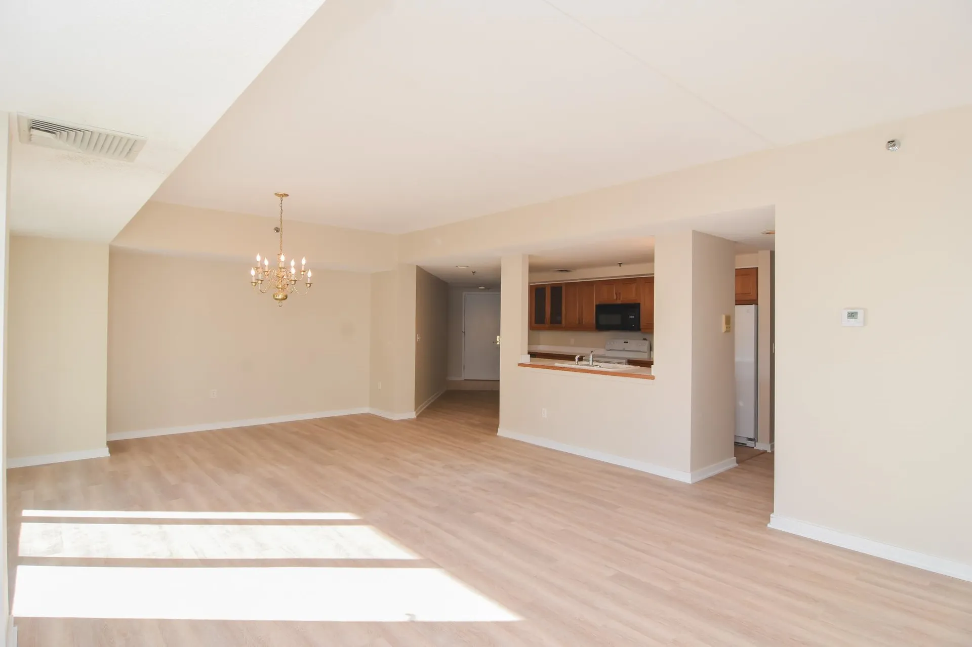 12 Mountain Laurels Drive Nashua NH 03062