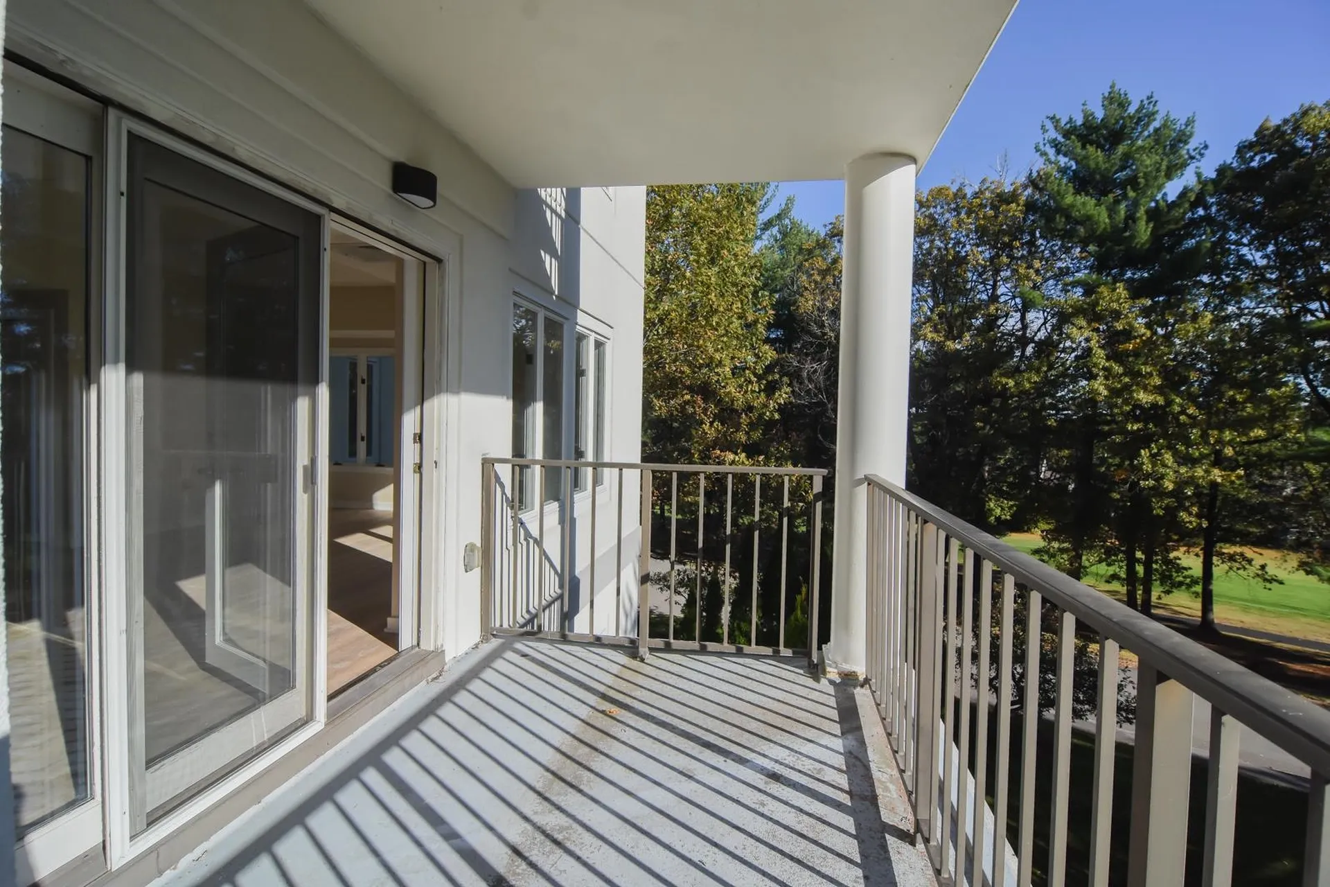 12 Mountain Laurels Drive Nashua NH 03062