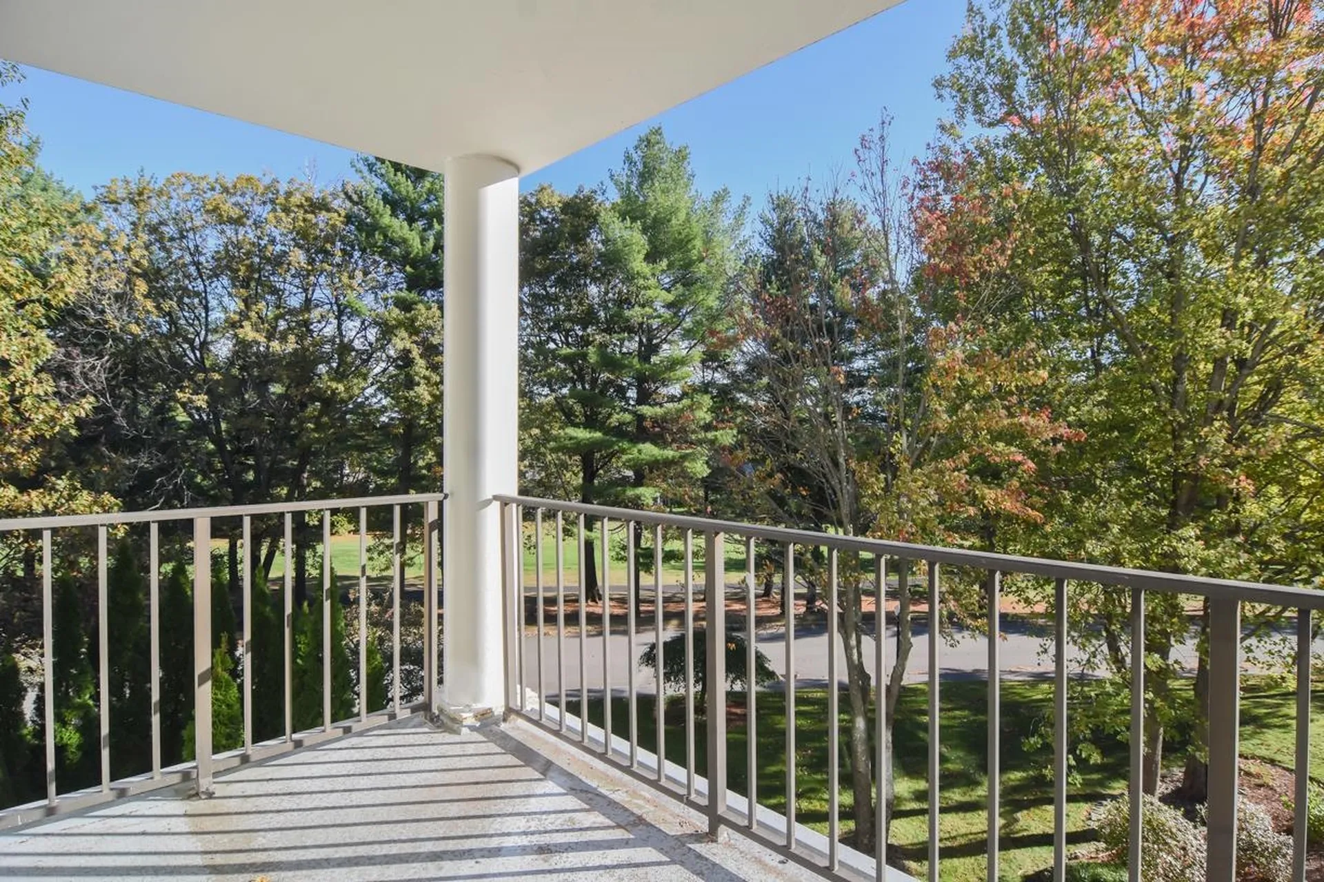 12 Mountain Laurels Drive Nashua NH 03062