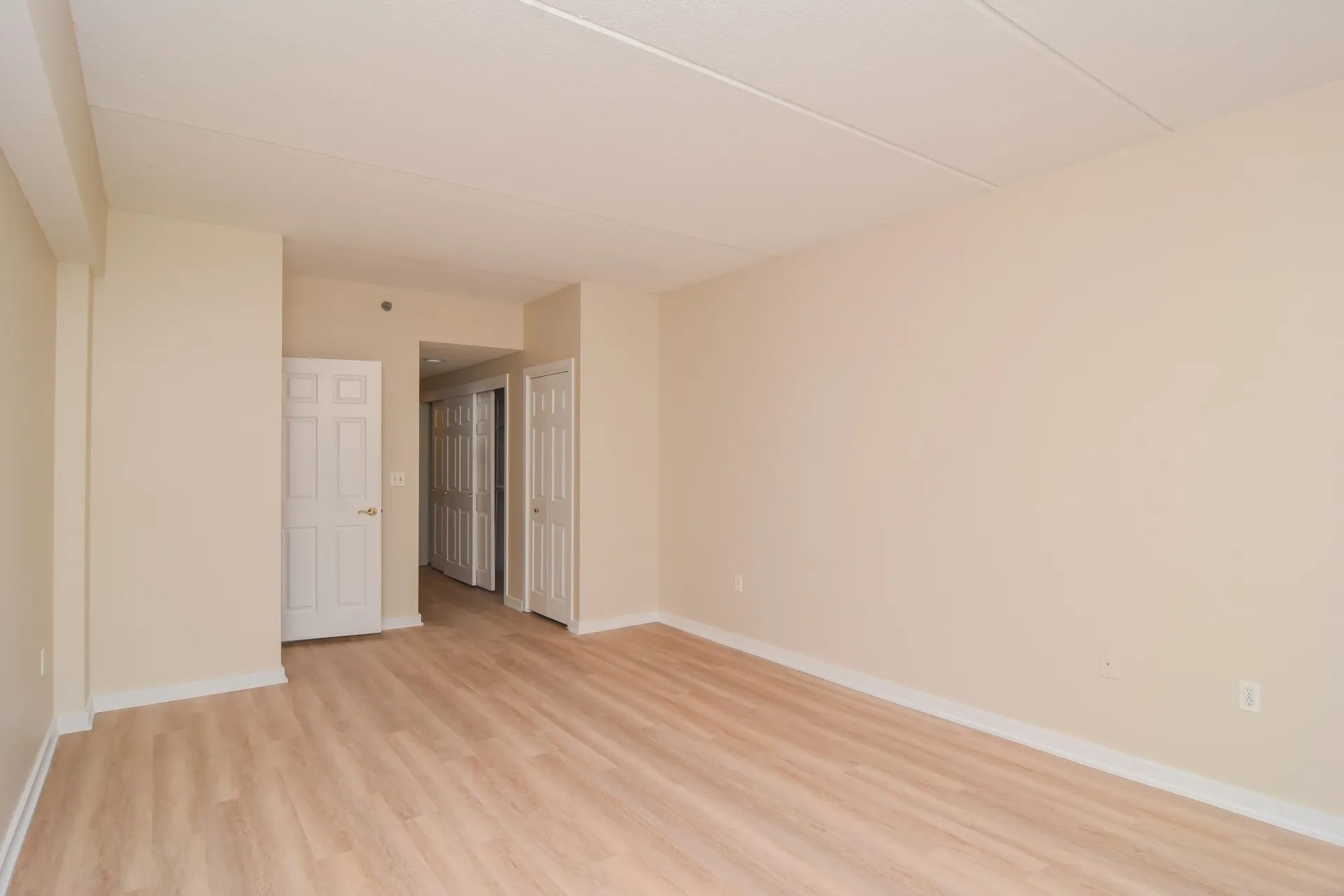 12 Mountain Laurels Drive Nashua NH 03062