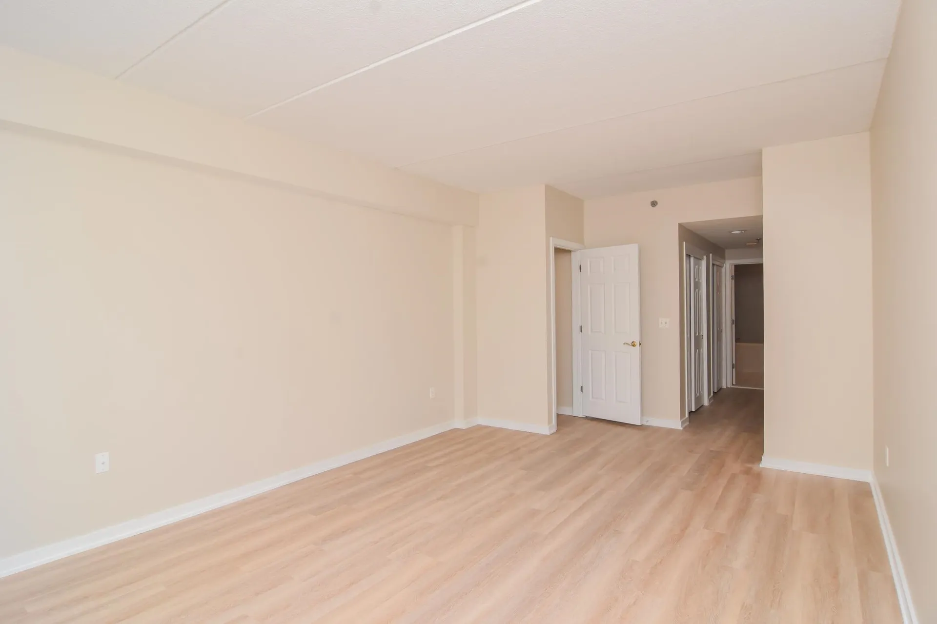 12 Mountain Laurels Drive Nashua NH 03062