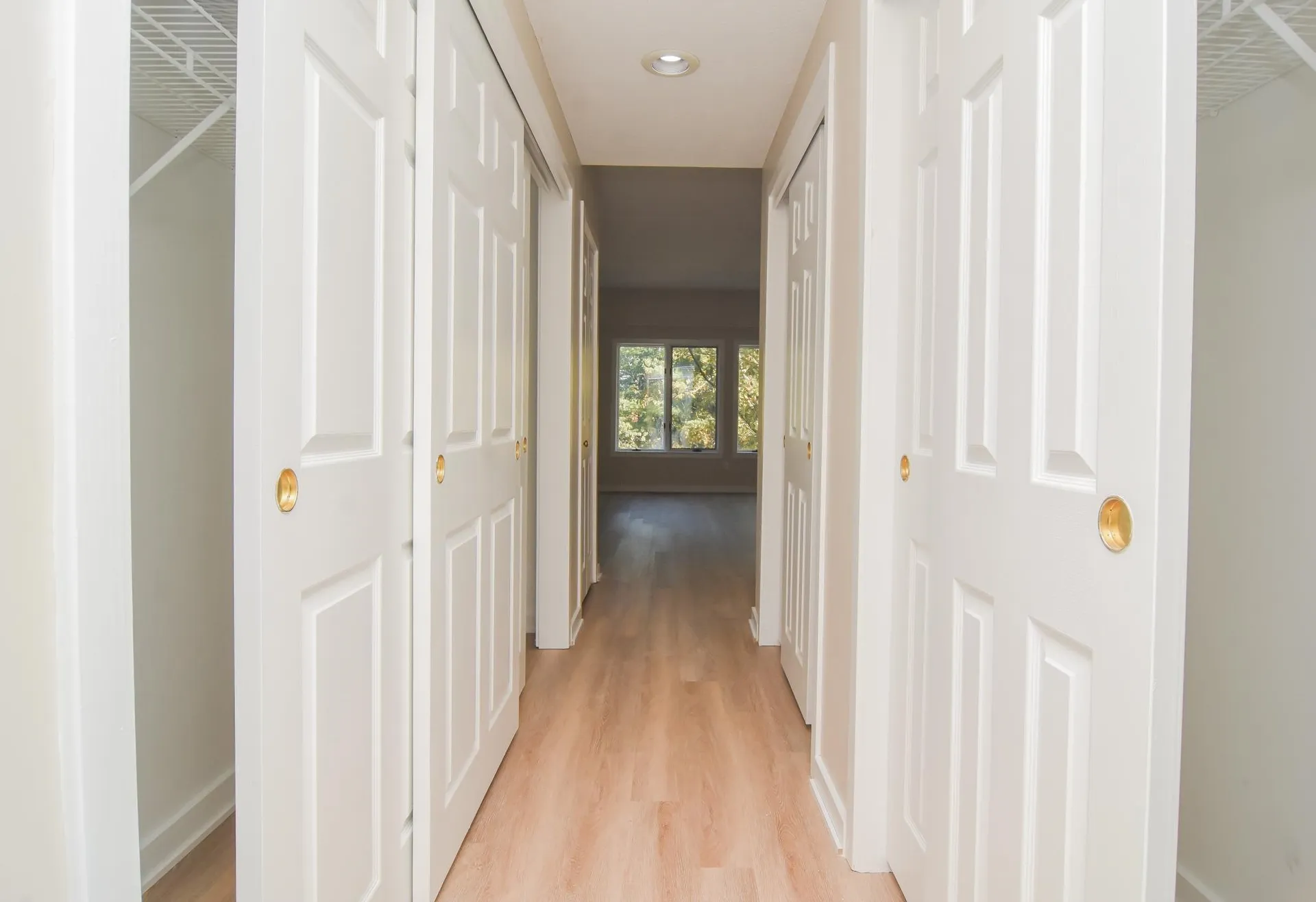 12 Mountain Laurels Drive Nashua NH 03062