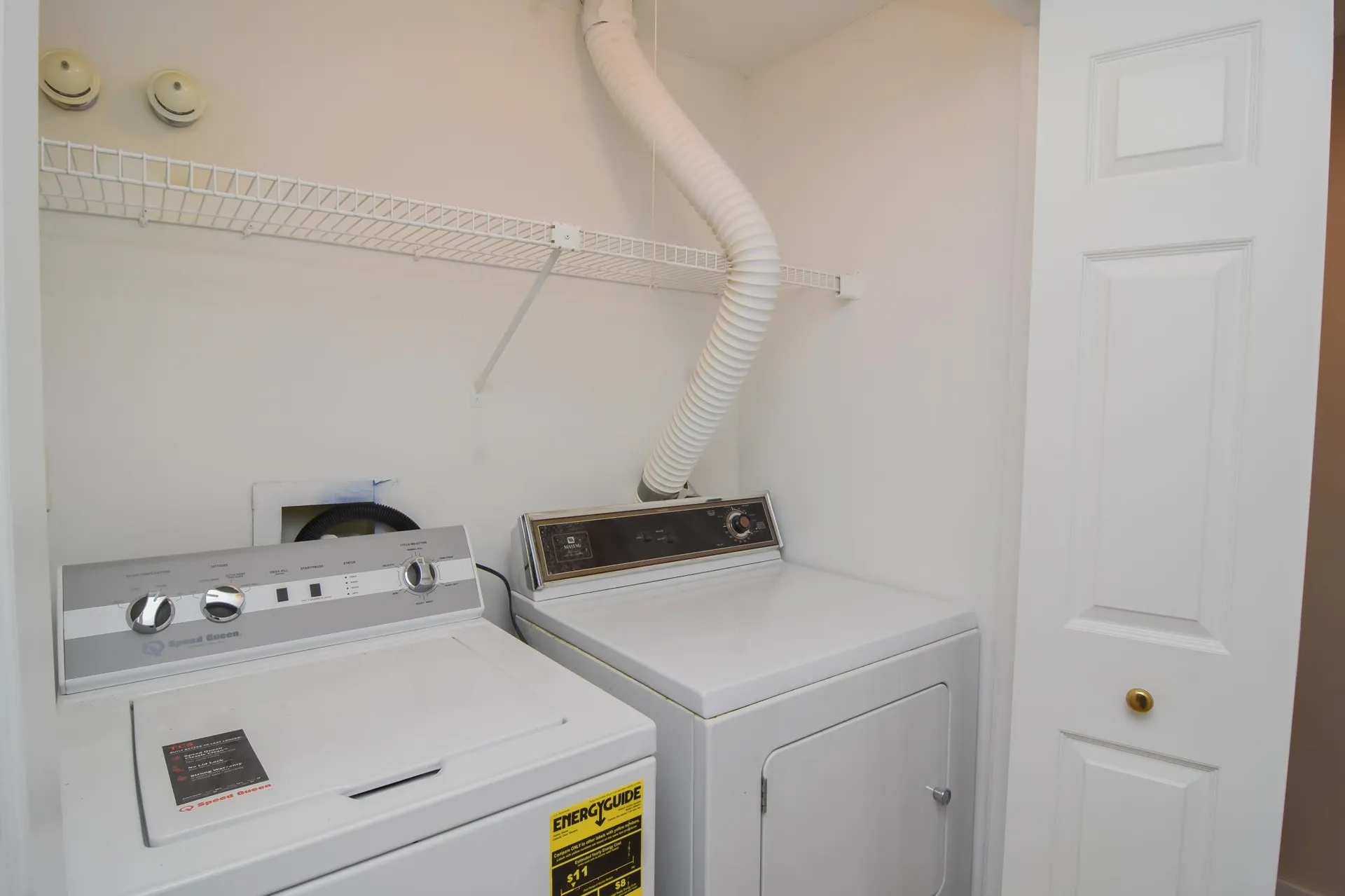 12 Mountain Laurels Drive Nashua NH 03062