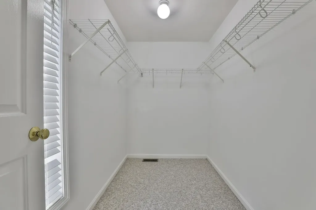 98 Barbara Lane Hudson NH 03051