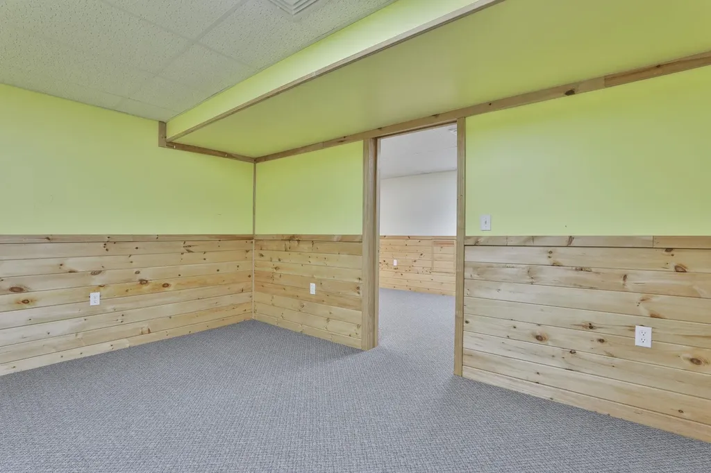 98 Barbara Lane Hudson NH 03051