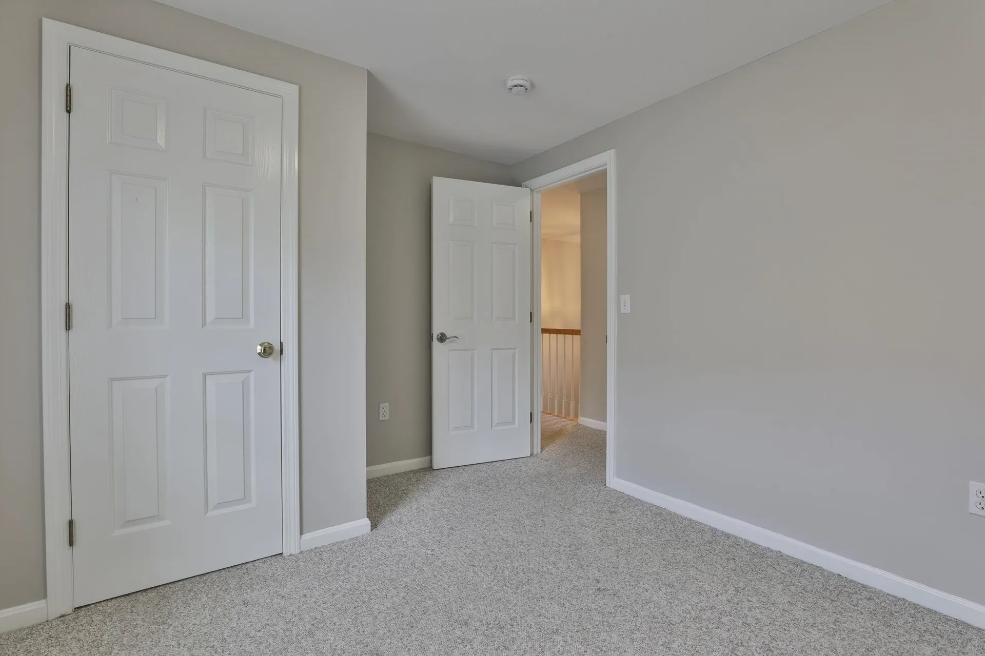 98 Barbara Lane Hudson NH 03051