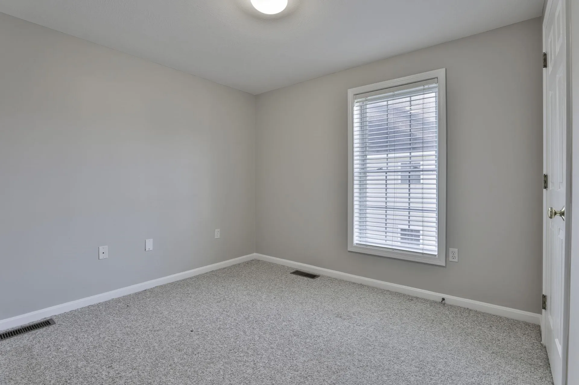 98 Barbara Lane Hudson NH 03051