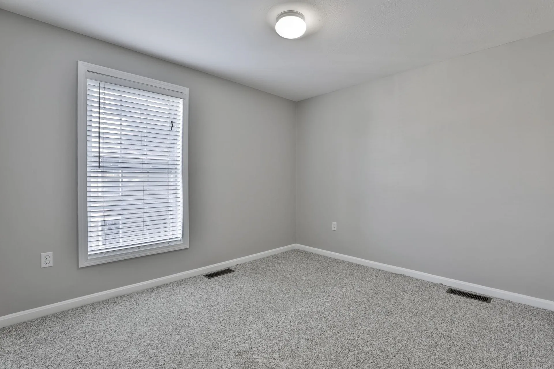 98 Barbara Lane Hudson NH 03051