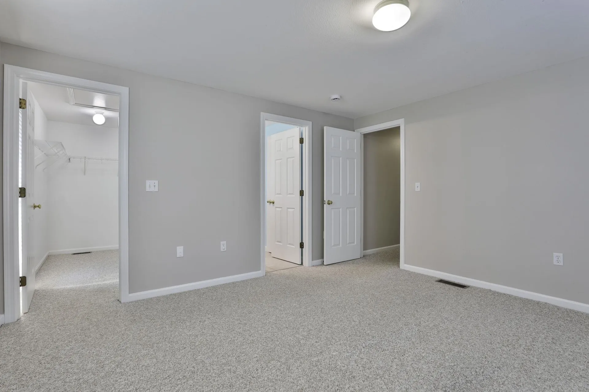 98 Barbara Lane Hudson NH 03051