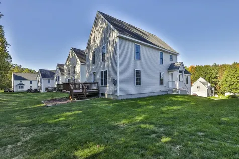 98 Barbara Lane Hudson NH 03051