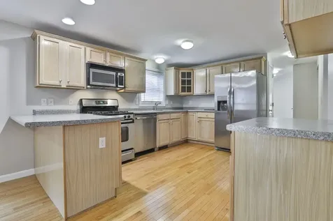 98 Barbara Lane Hudson NH 03051