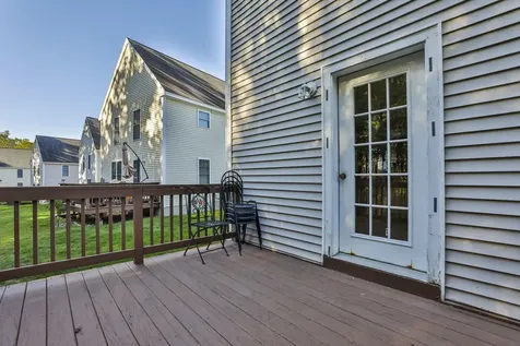 98 Barbara Lane Hudson NH 03051