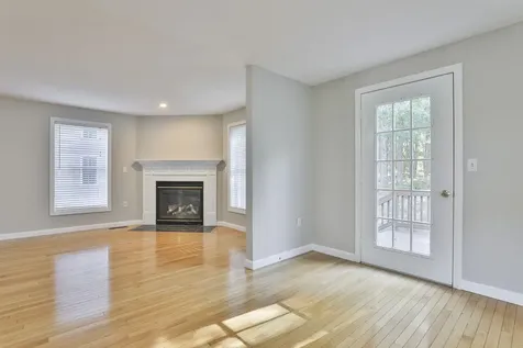 98 Barbara Lane Hudson NH 03051