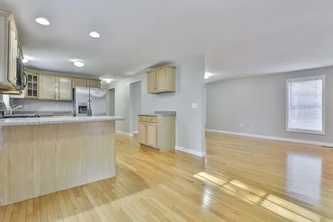 98 Barbara Lane Hudson NH 03051